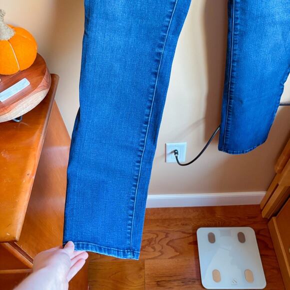 Chico’s So Slimming Dark Wash Jeans Size 0 - Picture 2 of 9